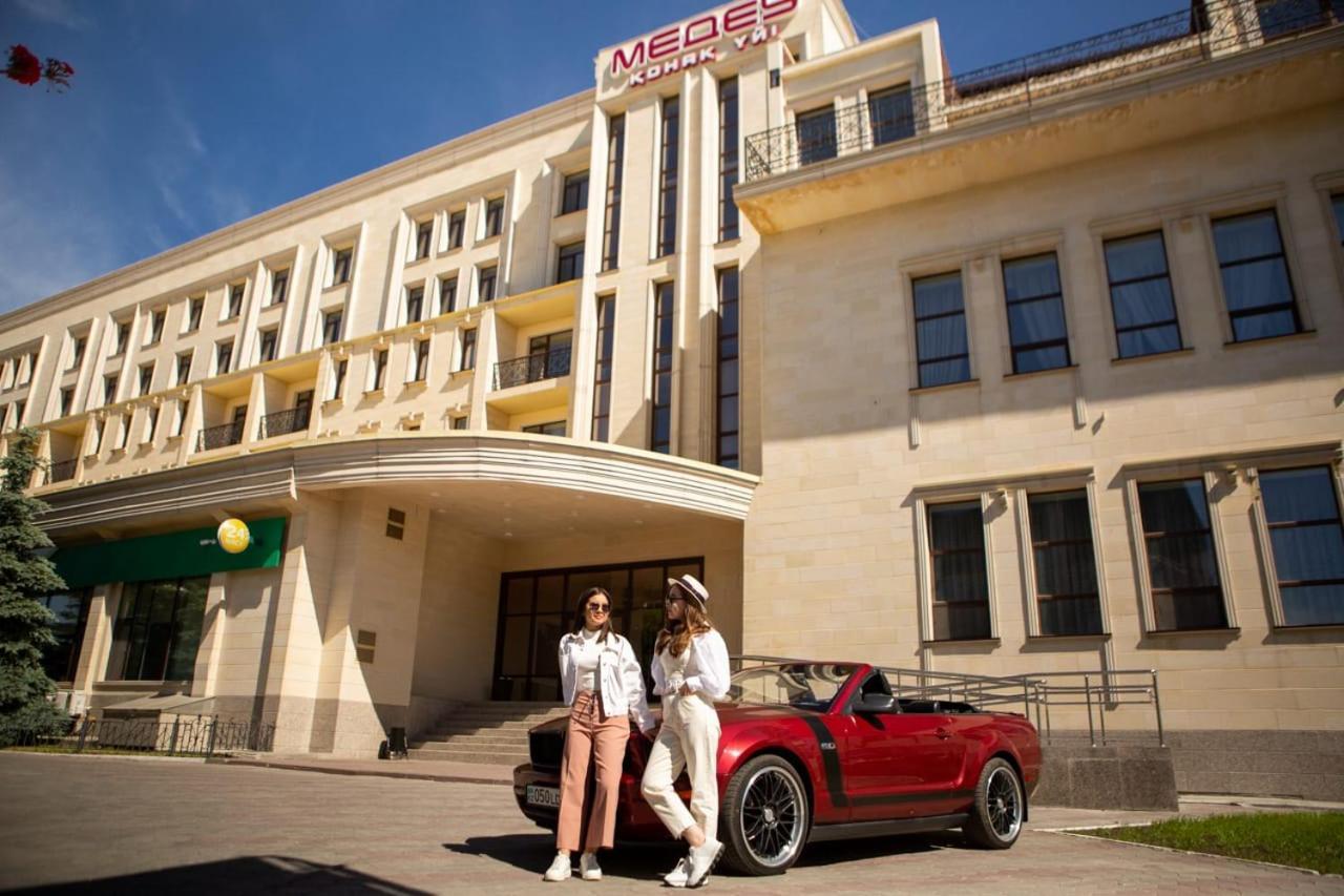 Medeu Hotell Kostanaj Eksteriør bilde