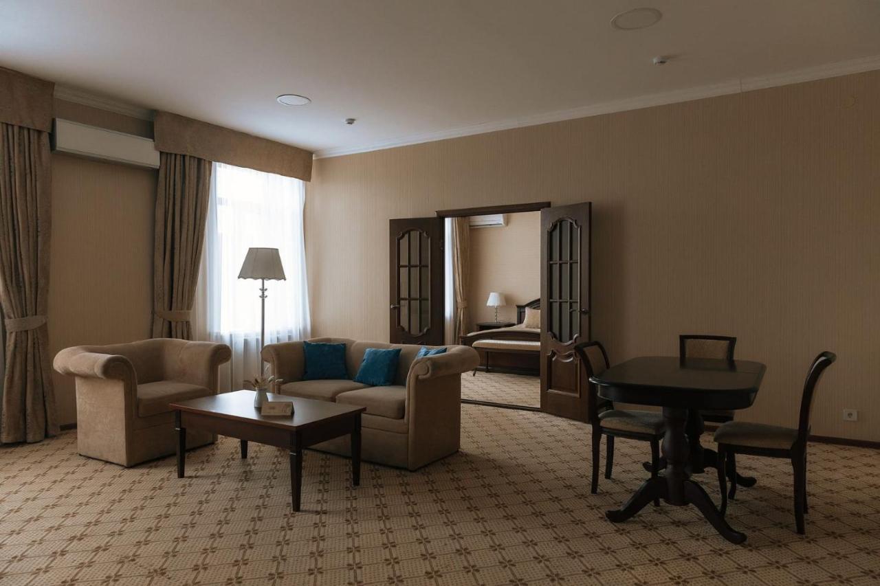 Medeu Hotell Kostanaj Eksteriør bilde